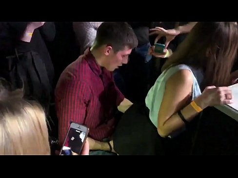 ❤️ Прави секс у руском ноћном клубу. 18-годишња Рускиња у анусу и вагини јебана у ноћном клубу Порно код нас sr.rexporn-com.ru ❤